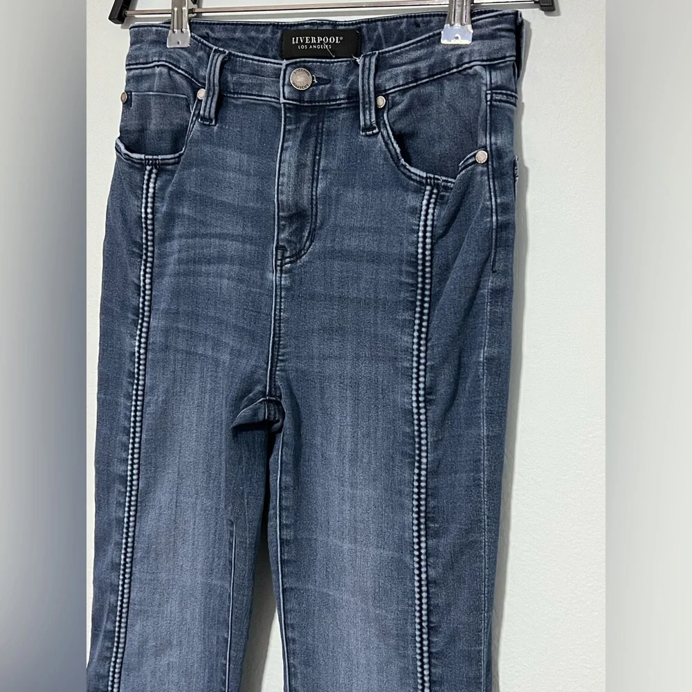 LIVERPOOL Los Angeles Rio Grande High Rise Stretch Flare Jeans - 2/26 - Picture 4 of 7
